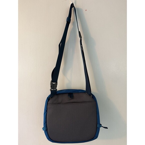 Mystery Ranch Crossbody Bag Blue Adjustable Strap Buckle Closure Hiking Bag - Picture 4 of 8